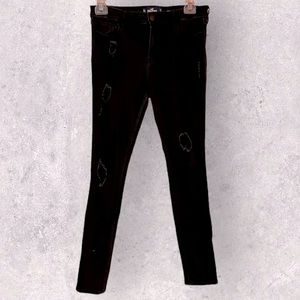 Distressed Black Skinny Jeans